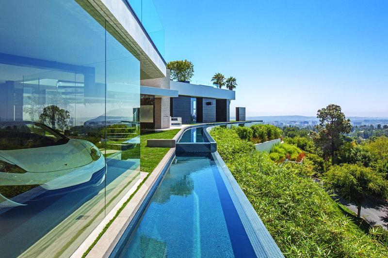 Real estate on hills and mountainsides finding favor
