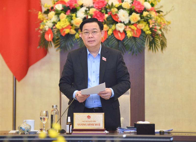 Chủ tịch Quốc hội Vương Đình Huệ phát biểu kết thúc đợt một phiên họp thứ 6 của Ủy ban Thường vụ Quốc hội ngày 10/12 - Ảnh: Quochoi.vn