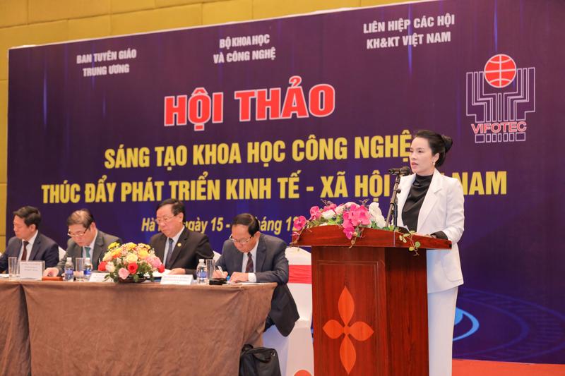 Tổng giám đốc Nguyễn Hồng Hạnh tại sự kiện.