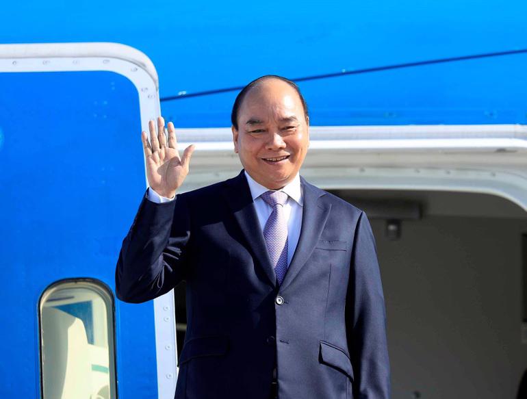 Chủ tịch nước Nguyễn Xuân Phúc lên đường thăm Campuchia - Ảnh: TTXVN