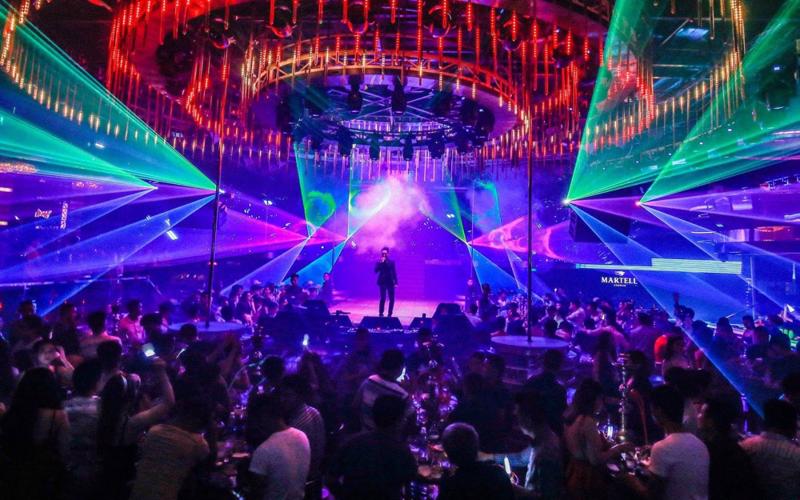 Vũ trường, quán bar, karaoke, massage tại TP Hồ Chí Minh chính thức "hồi sinh" từ 10/1/2022