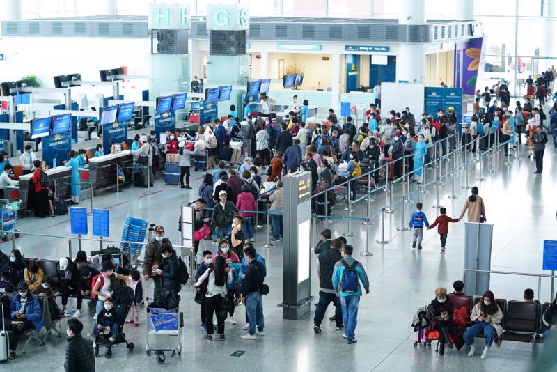 Dự kiến lượng hành khách hạ cánh tại sân bay quốc tế Nội Bài và Tân Sơn Nhất sẽ tăng trong dịp Tết 