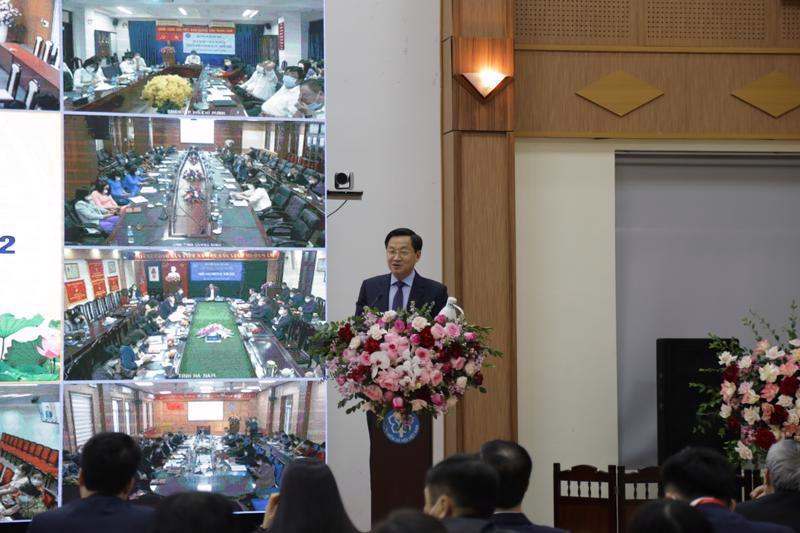 Deputy Prime Minister Le Minh Khai addressing the conference. Photo: VSS