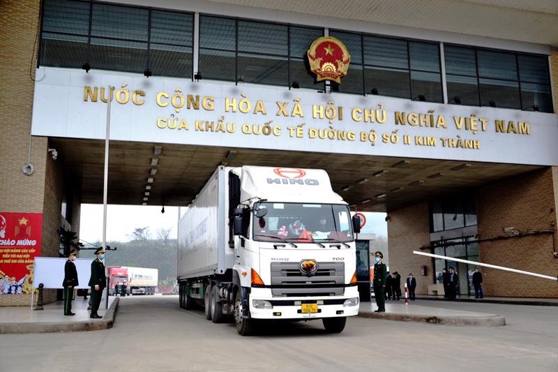 Hoạt động nhập khẩu trái cây tươi từ Việt Nam qua cửa khẩu Lào Cai – Hà Khẩu đã bị tạm dừng từ ngày 18/07/2021
