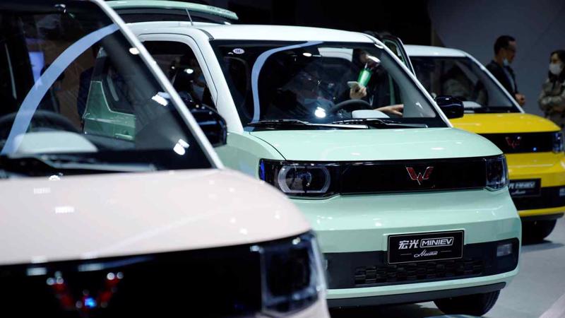 Xe điện giá rẻ như mẫu xe của liên doanh General Motors và SAIC sản xuất, phổ biến tại các vùng nông thông Trung Quốc - Ảnh: Reuters