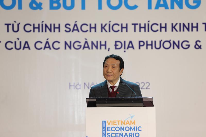 PGS.TS. Nguyễn Hồng Sơn, Phó Trưởng Ban Kinh tế Trung ương phát biểu chào mừng Diễn đàn. Ảnh - Xuân Khoa. 