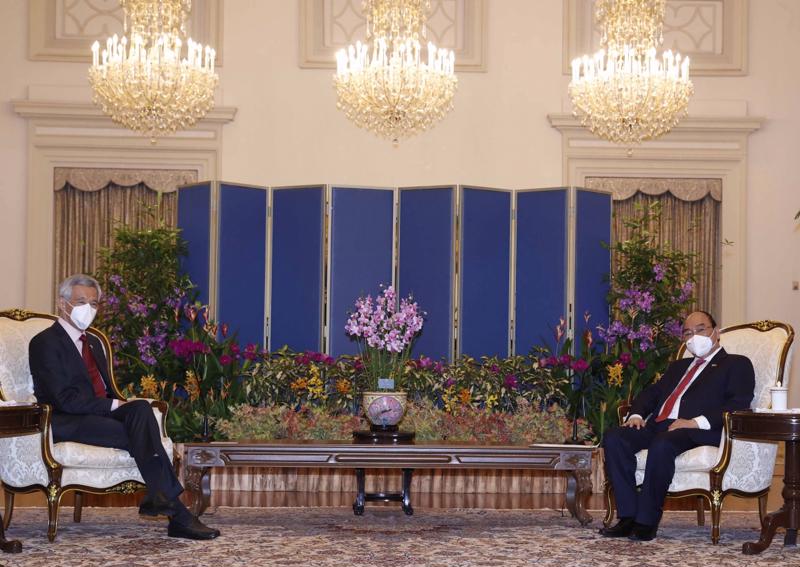 Chủ tịch nước và Thủ tướng Singapore Lý Hiển Long - Ảnh TTXVN