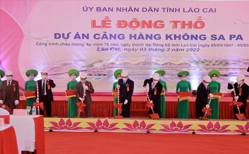 UBND tỉnh Lào Cai tổ chức lễ động thổ dự án Cảng hàng không Sa Pa tại xã Cam Cọn, huyện Bảo Yên.