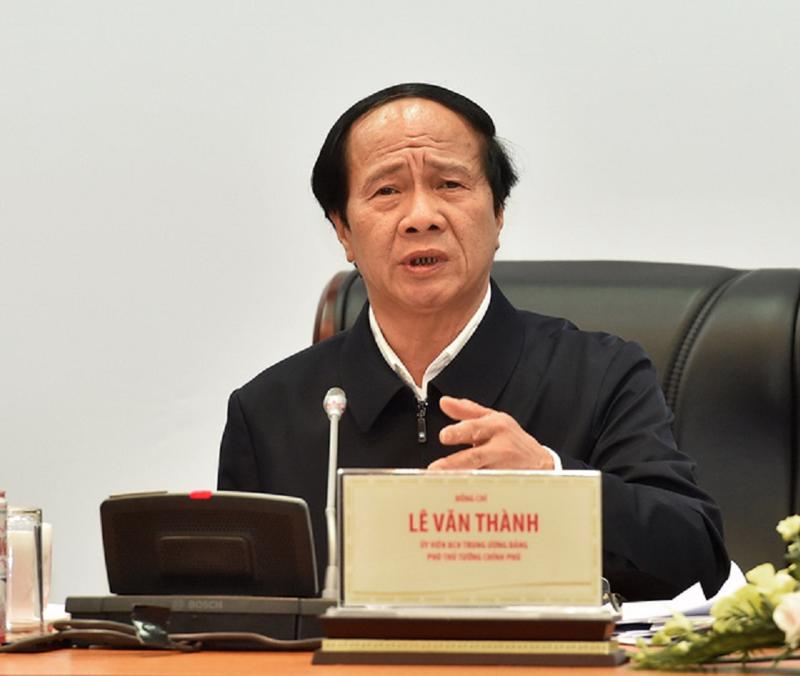 Phó Thủ tướng Lê Văn Thành: "Không thể có chuyện trong cùng tập đoàn mà vừa khai thác, xuất khẩu dầu thô, trong khi đơn vị khác lại phải đi nhập khẩu dầu thô để chế biến". Ảnh:VGP.