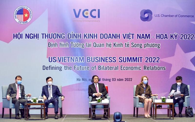 Hội nghị Thượng đỉnh Kinh doanh Việt Nam - Mỹ lần thứ 5 ngày 8/3, có sự tham gia của Thủ tướng Chính phủ Phạm Minh Chính và Đặc phái viên của Tổng thống Mỹ về biến đổi khí hậu John Kerry, lãnh đạo các bộ, ngành, đại diện cấp cao nhiều tập đoàn lớn của Mỹ, các hiệp hội, ngành hàng, cộng đồng doanh nghiệp hai nước. Ảnh: VGP.