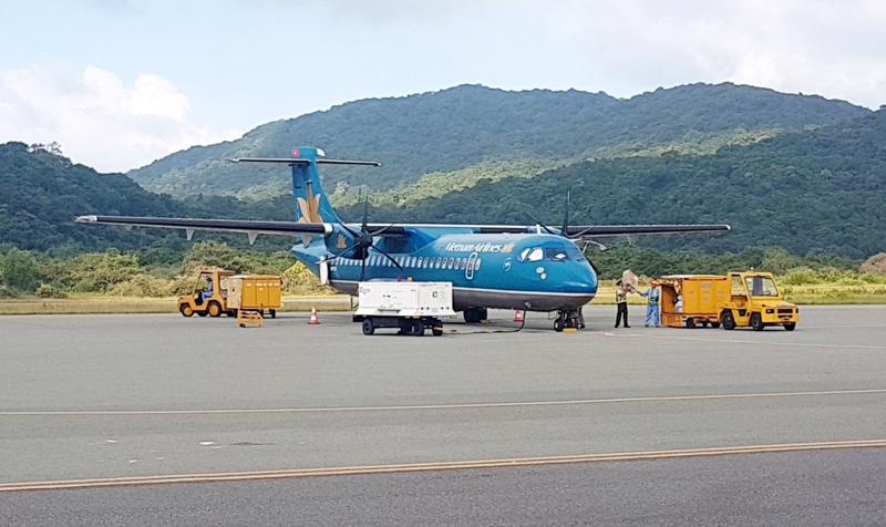 Hiện nay, sân bay Côn Đảo chỉ đón được phi cơ cánh quạt hạng nhẹ ATR-72.