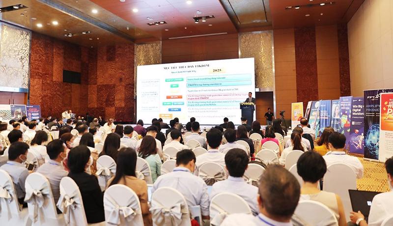 Quảng cảnh Diễn đàn Ngân hàng bán lẻ Việt Nam năm 2021 (Vietnam Retail Banking Forum)