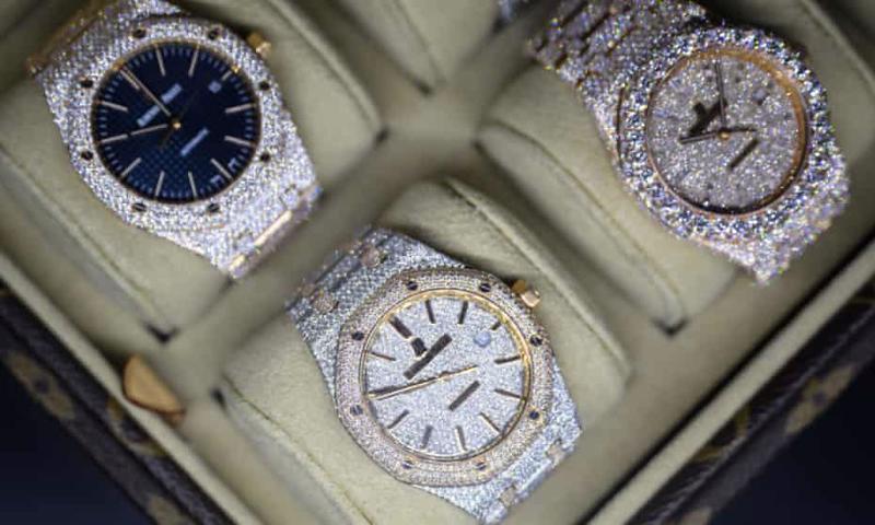Đồng hồ Audemars Piguet có thể có giá tới hơn 900.000 USD/chiếc - Ảnh: Getty Images