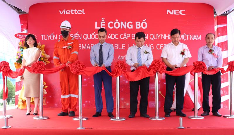 Viettel là thành viên Việt Nam duy nhất đầu tư vào tuyến cáp quang biển ADC này.