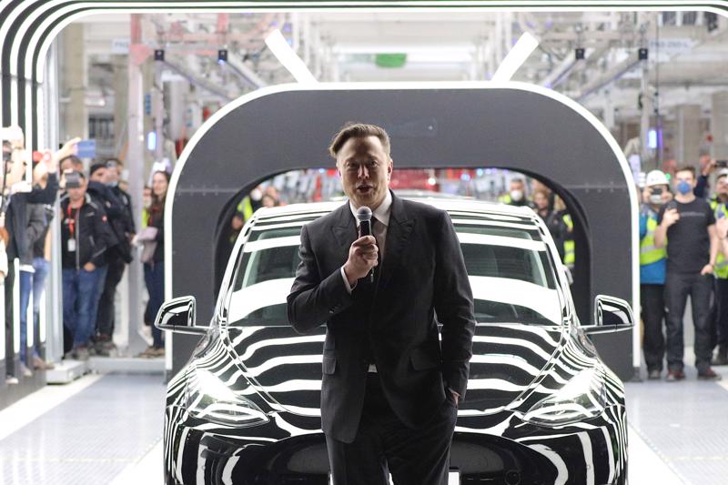 CEO Elon Musk của Tesla - Ảnh: AP