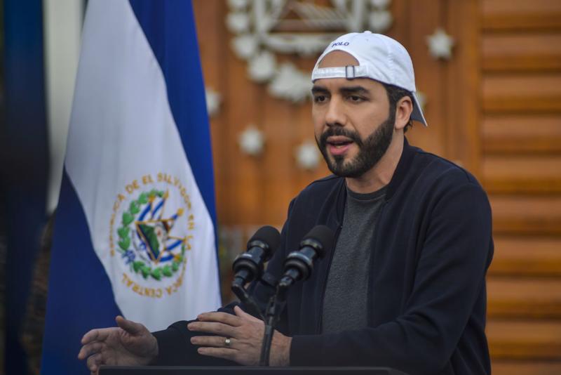 Tổng thống El Salvador Nayib Bukele - Ảnh: Reuters