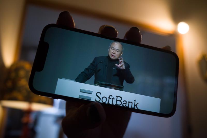 Người sáng lập SoftBank Masayoshi Son - Ảnh: Getty Images