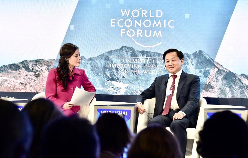 Deputy Prime Minister Le Minh Khai at the World Economic Forum. Photo: Ministry of Foreign Affairs