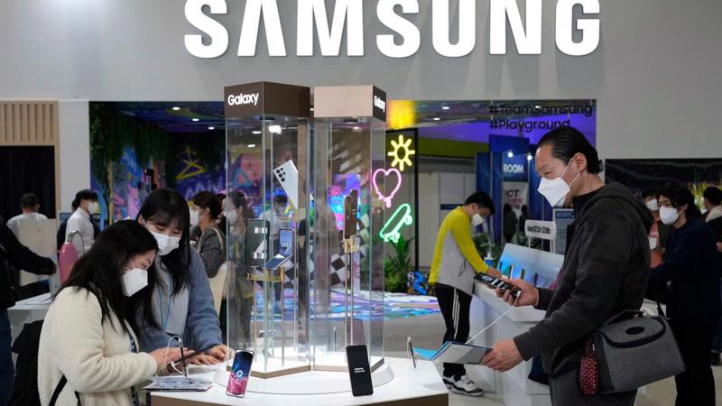 Samsung đầu tư hơn 350 tỷ USD trong vòng 5 năm - Ảnh: Getty Images
