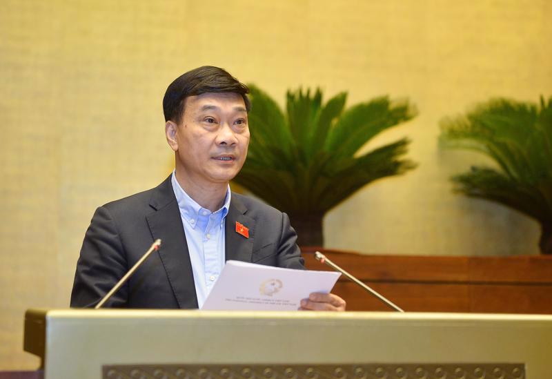 Chairman of the NA Economic Committee Vu Hong Thanh.