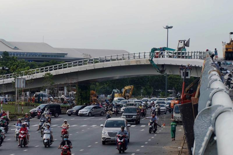 Phát triển đô thị quanh sân bay Tân Sơn Nhát không thể bỏ qua quyền lợi của người dân sinh sống trong khu vực.