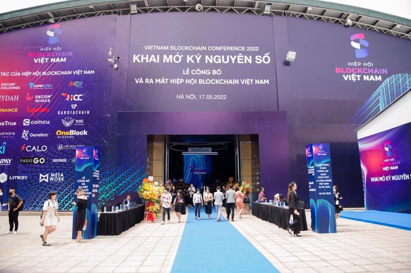 Toàn cảnh VietNam Blockchain Conference và Lễ ra mắt Hiệp hội Blockchain Việt Nam.