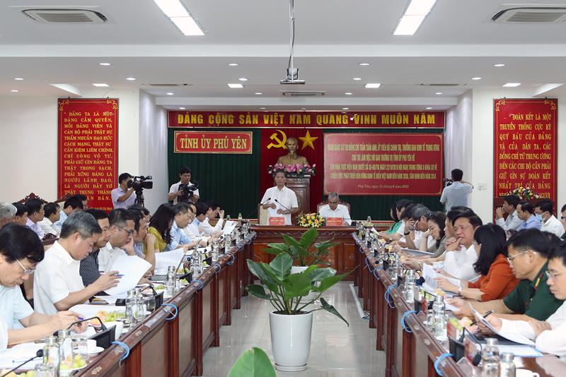 Toàn cảnh buổi làm việc của Đoàn Giám sát Ban Kinh tế Trung ương với Ban Thường vụ Tỉnh ủy Phú Yên.