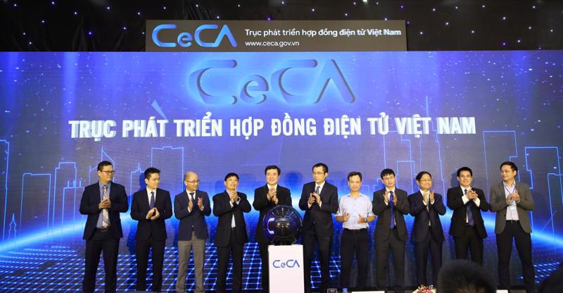 The launch of the Vietnam Electronic Contract Development Axis. Photo: www.CeCA.gov.vn