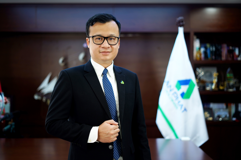 Ông Nguyễn Lê Thăng Long đảm nhiệm chức vụ Chủ tịch Hội đồng Quản trị Công ty Cổ phần Nhựa An Phát Xanh từ ngày 21/6/2022.
