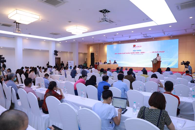Hội thảo “Đẩy mạnh xuất khẩu nước mắm: Định hướng và Giải pháp” trong ngày 24/6 tại Hà Nội. 