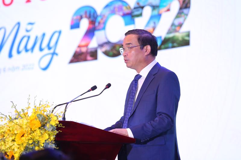  Chủ tịch UBND thành phố Đà Nẵng Lê Trung Chinh phát biểu khai mạc Diễn đàn. 