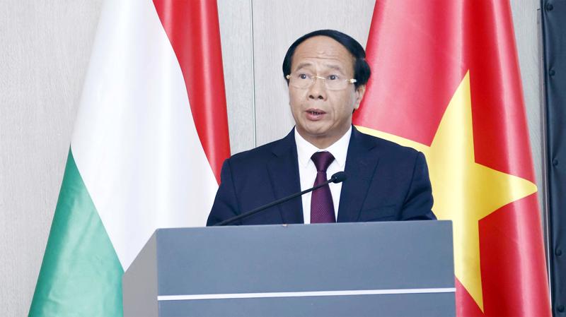 Phó Thủ tướng Chính phủ Lê Văn Thành phát biểu tại tọa đàm - Ảnh: Quochoi.vn