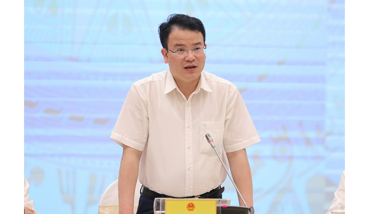 Deputy Minister Tran Quoc Phuong at the regular government press conference on the afternoon of July 4. Photo: VGP