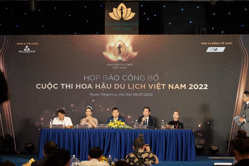 Toàn cảnh họp báo Hoa hậu Du lịch Việt Nam năm 2022.