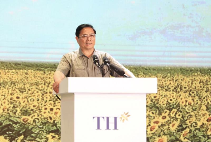 Thủ tướng Phạm Minh Chính: "Trong nền kinh tế độc lập tự chủ thì phải phát triển các doanh nghiệp, cả doanh nghiệp nhà nước và tư nhân".