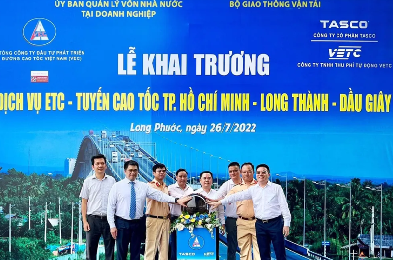 Khai trương hệ thống thu phí không dừng trên tuyến cao tốc TP.HCM - Long Thành - Dầu Giây.