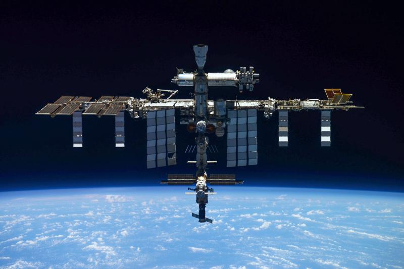 Trạm vũ trụ Quốc tế (ISS) được chụp vào ngày 30/3/2022 - Ảnh: Roscosmos