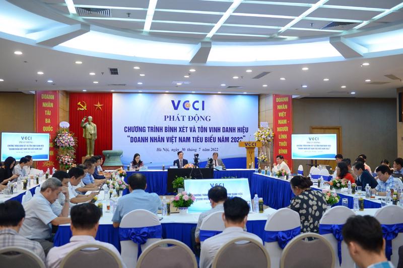 Lễ phát động Chương trình bình xét và trao tặng danh hiệu “Doanh nhân Việt Nam tiêu biểu” năm 2022.