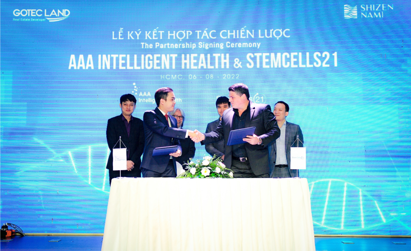 Lễ ký kết hợp tác giữa trung tâm AAA Intelligent Healthcare và StemCells 21.
