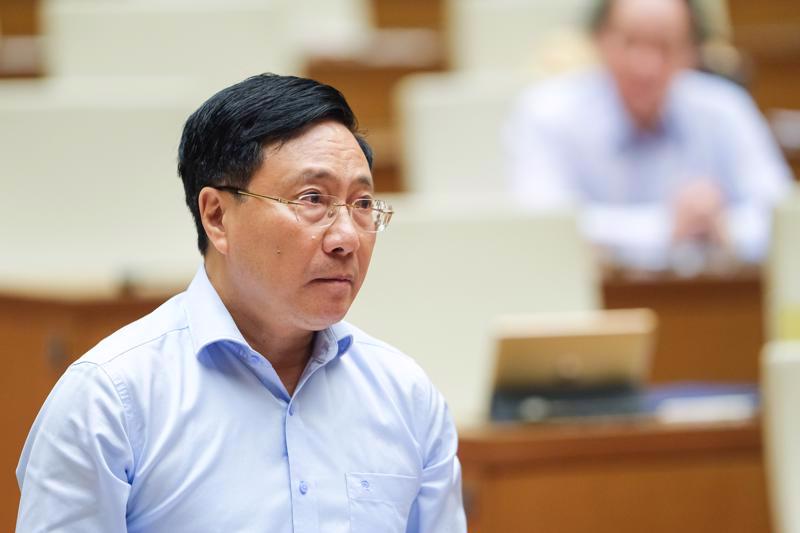 Standing Deputy Prime Minister Pham Binh Minh at the 14th session of the National Assembly on August 10. Source: Quochoi.vn