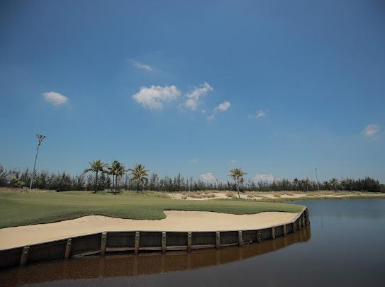 Sân Nicklaus Course, thuộc BRG Danang Golf Club