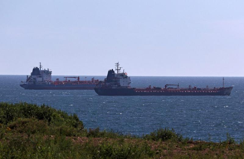 Tàu chở dầu ngoài khơi thành phố cảng Nakhodka của Nga hôm 12/8 - Ảnh: Reuters.