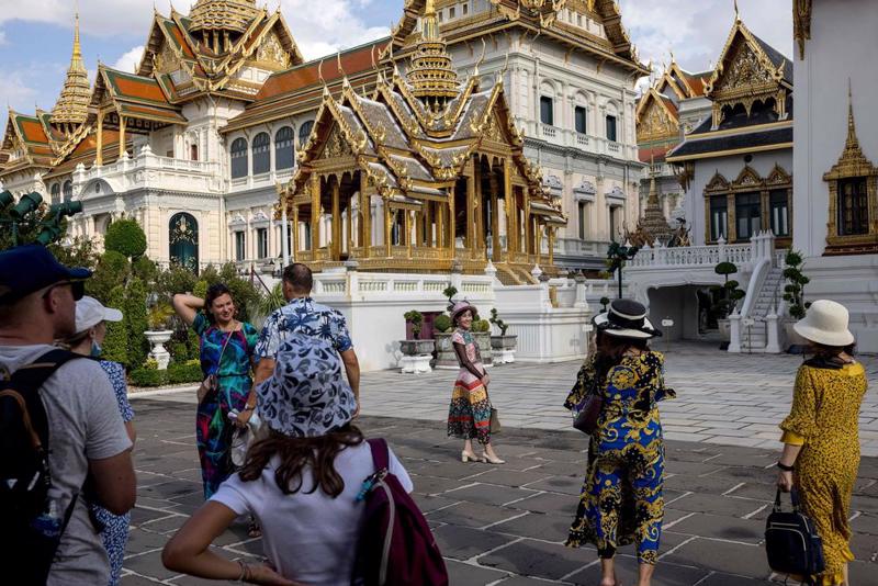 Du khách tại Bangkok, Thái Lan vào tháng 7 - Ảnh: AFP