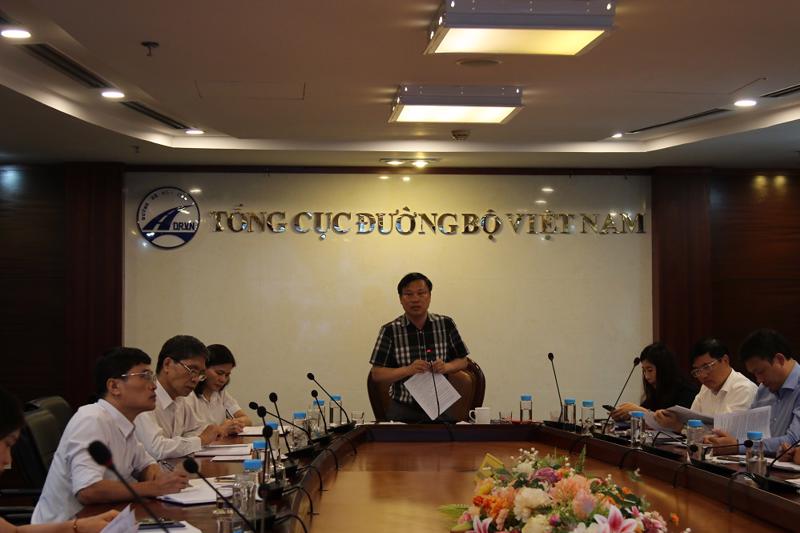 Quyền Tổng cục trưởng Tổng cục Đường bộ Việt Nam Nguyễn Xuân Cường chủ trì hội nghị.