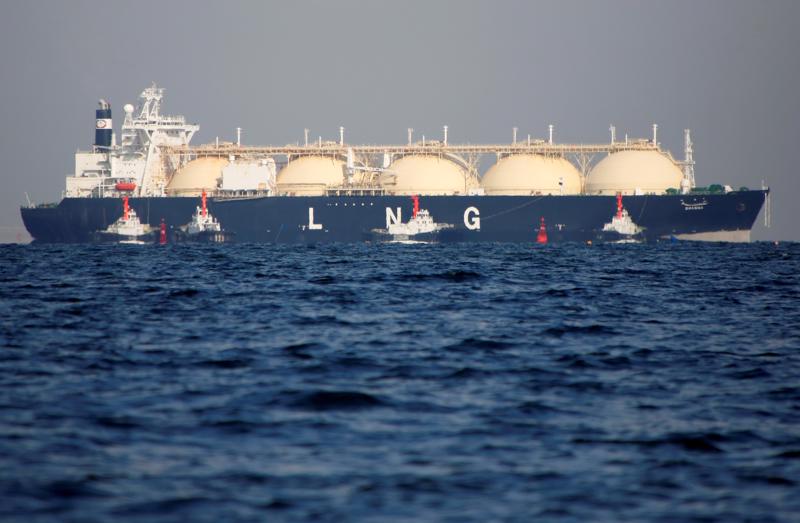 Một tàu chở khí hoá lỏng (LNG) - Ảnh: Reuters.