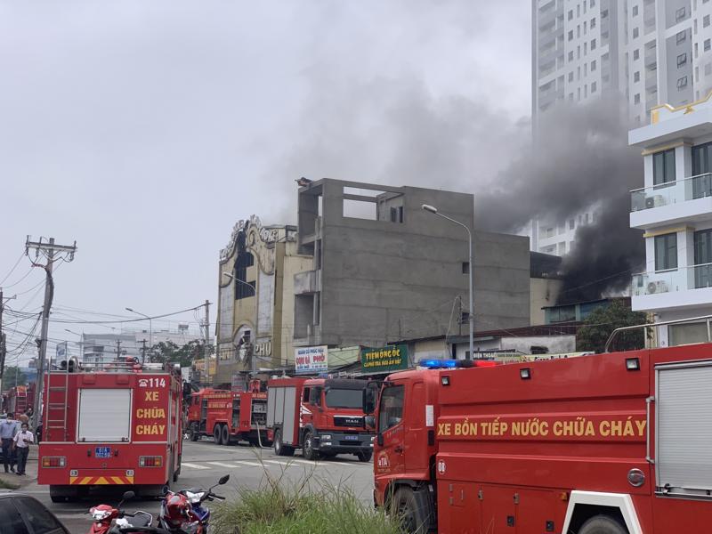 Cháy quán karaoke An Phú tại bình Dương khiến 32 người thiệt mạng