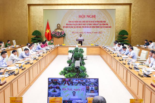 Thủ tướng Phạm Minh Chính chủ trì Hội nghị về công tác PCCC và sơ kết 5 năm thực hiện Nghị định 83/2017/NĐ-CP quy định công tác cứu nạn, cứu hộ của lực lượng PCCC - Ảnh: VGP.