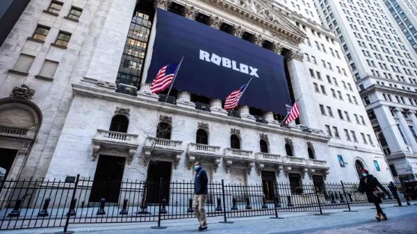 Sở giao dịch chứng khoán New York chào đón các Giám đốc điều hành và khách mời của Roblox để kỷ niệm ngày công ty niêm yết trực tiếp. Ảnh: RBLX.