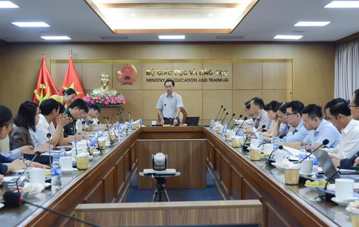 Thứ trưởng Hoàng Minh Sơn chủ trì cuộc họp