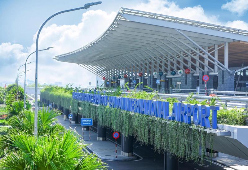 Sân bay Vân Đồn (Quảng Ninh) xếp thứ 10 với sản lượng 0,26 triệu hành khách thực tế vào năm 2019 nhưng mức ưu tiên trên 5 sân bay có lưu lượng hành khách cao gấp nhiều lần.